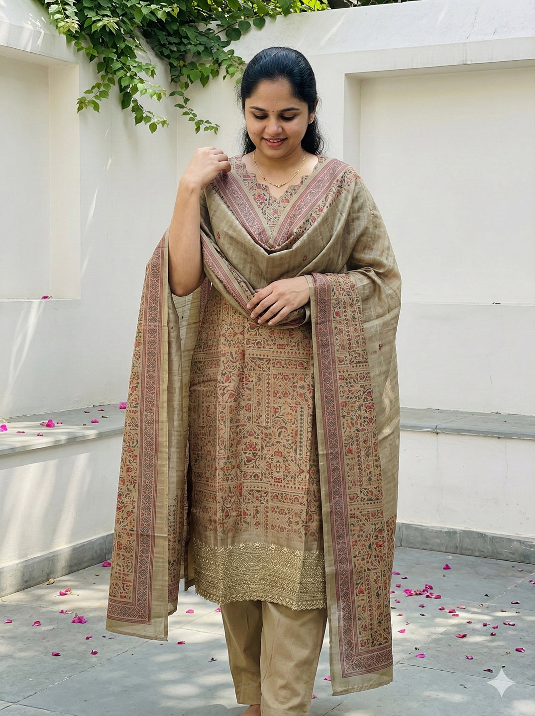 Semi tussar salwar set